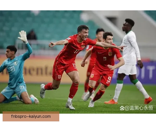 足球门将最佳表现提醒球迷：今年竞争愈发激烈，值得关注的选手纷纷崭露头角。