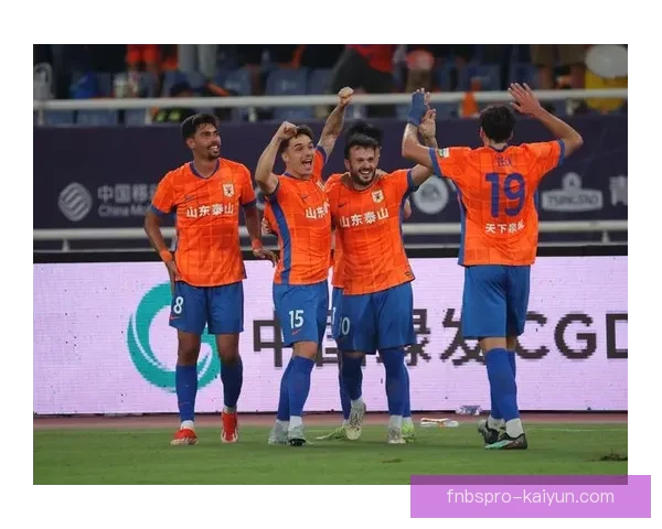 山东泰山主场迎战关键对手，状态持续回暖值得关注