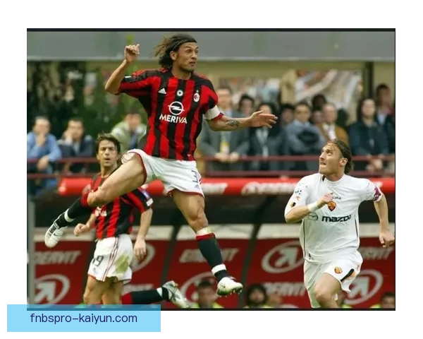 马尔蒂尼防守技术细节解析：站位选择与拦截能力持续提升